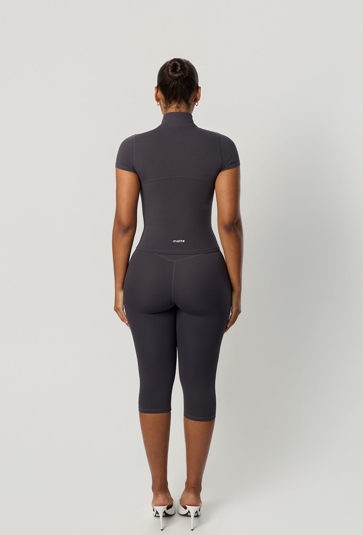Capri Essential Legging - Slate Gray